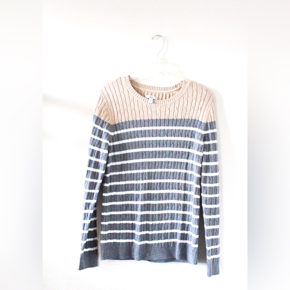 Croft & Barrow Women’s Cable Knit Sweater